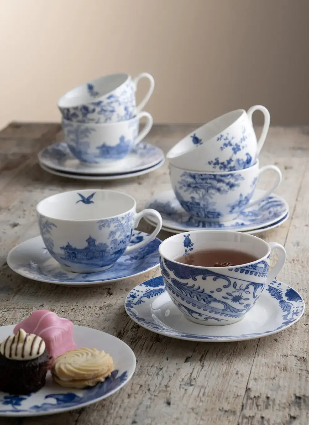 Aynsley Archive Blue Teacup & Saucers x6