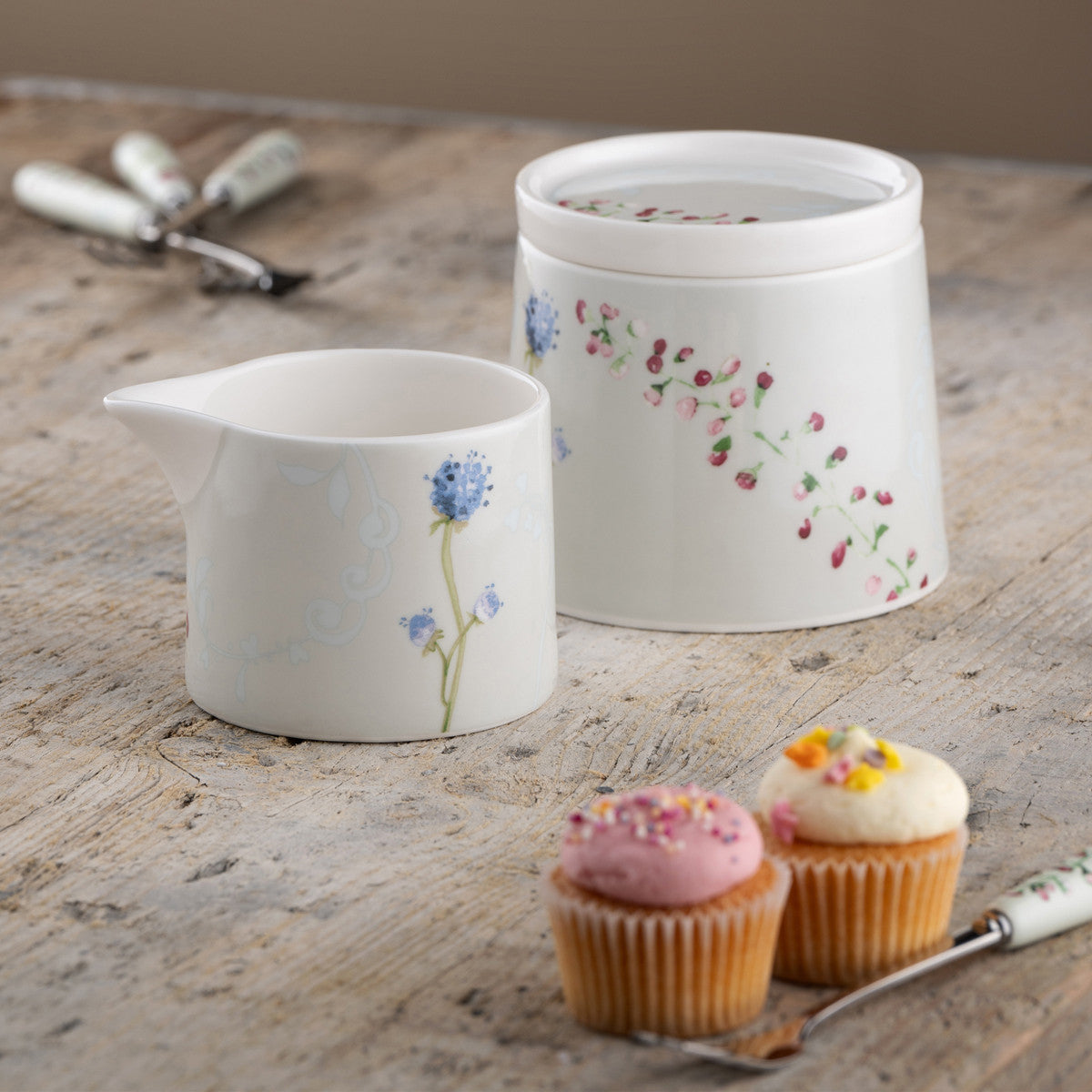 Aynsley Camille Pale Jade Sugar & Cream
